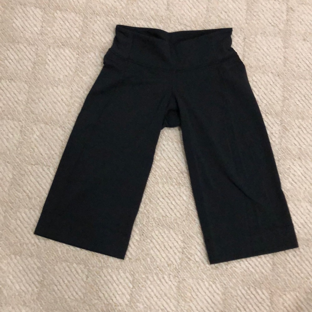 Lululemon exercise pants